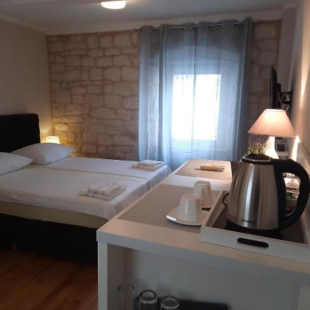 Room No3 Trogir Eksteriør billede