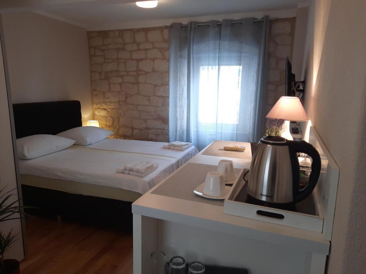 Room No3 Trogir Eksteriør billede