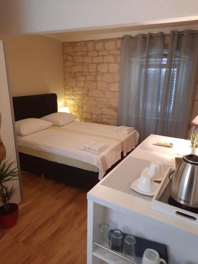 Room No3 Trogir Eksteriør billede